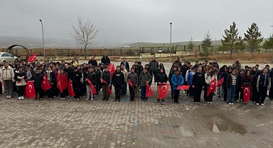 Kahramanmaraş’taki okul saldırısında hayatını kaybeden öğretmen ve öğrenciler Kayseri’de anıldı