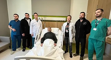 karın ağrısı ve şişkinlik şikayetiyle hastaneye gitti 8 kiloyu aşan böbreği operasyonla alındı