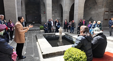 Kayseri Büyükşehir İle Tarihin Başkentinde Sağlık Mirası, Hayran Bırakıyor