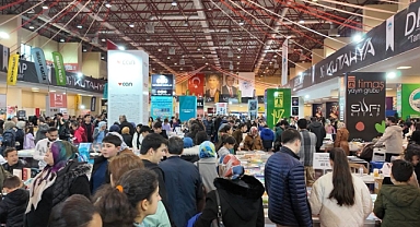 Kayseri’de Kitap Fuarına 3 günde 269 bin ziyaretçi