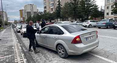 Kayseri’de polisin ‘dur’ ihtarına uymayan ehliyetsiz sürücü yakalandı