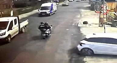 Kendilerini polis olarak tanıtarak 1 milyon 500 bin lira dolandırdılar