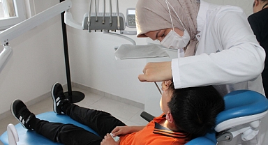 NNYÜ’DEN HACILAR ERVA SPOR OKULLARI ÖĞRENCİLERİNE AĞIZ VE DİŞ SAĞLIĞI TARAMASI