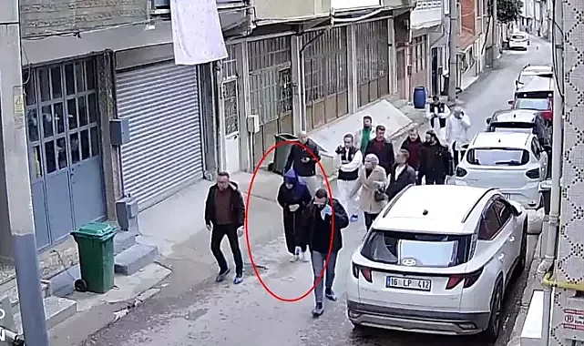 Öldürdüğü eşinin ceset parçalarını çöp kutularına nasıl attığını anlattı