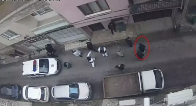 Öldürdüğü eşinin ceset parçalarını çöp kutularına nasıl attığını anlattı