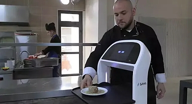 Robot garson dönemi başlıyor