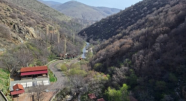 Sağanak Yağış Derebağı Şelalesi’nde Debiyi Yükseltti