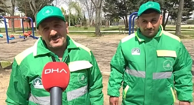 Temizlik görevlilerinin eğlencesi kameralara yansıdı 