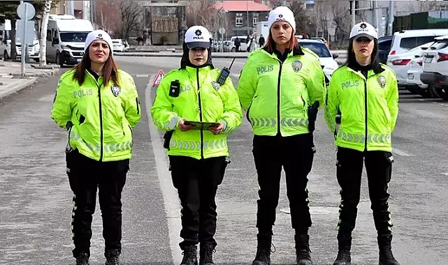 Trafik kadınlara emanet