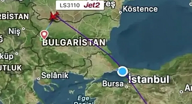 Uçakta bulunan bazı yolcular uçuş esnasında sorun çıkardı, uçak acil iniş yapmak zorunda kaldı