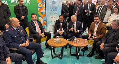 Vali Gökmen Çiçek: 35 hesap üzerinden çocuklarımızı ve aileleri panikletecek seviyede doğru olmayan bilgilerin paylaşıldığı ifade ediliyor