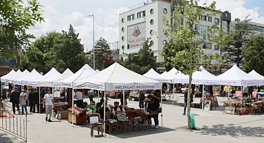 Antika kültürü Melikgazi'nin antika pazarı'nda yaşatılmaya devam ediyor!