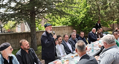 Başkan Çolakbayrakdar, Şükür Sofrasında Vatandaşlarla Buluştu