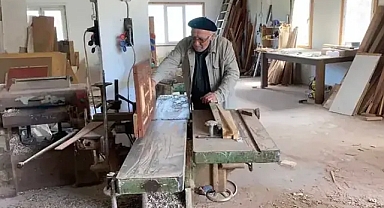Hurdaya dönen arazi araci ahşapla hayat buldu!