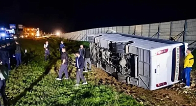 Sivas'ta kulüp otobüsü devrildi: yaralılar var!