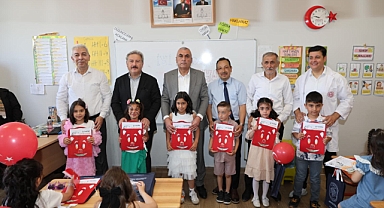 Başkan Palancıoğlu, öğrencilerin karne heyecanına ortak oldu