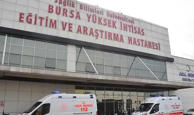 Bursa YİEAH'ta ilk kez uygulanan vNOTES tekniği ile sağlığına kavuştu
