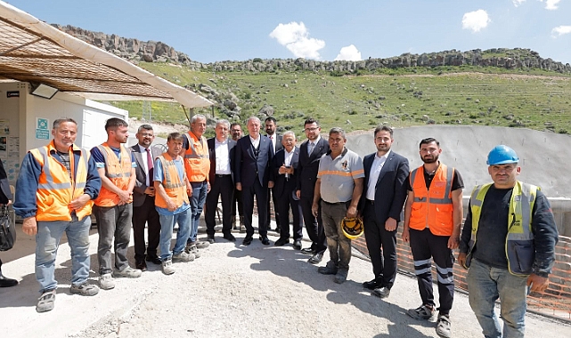 Büyükkılıç ve Akar’dan Yht İncelemesi: Hızlı Tren Hattında Yüzde 42 İlerleme
