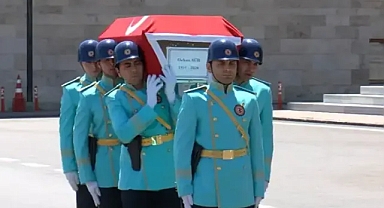 CHP'de yas günü: Kılıçdaroğlu ve Özel tokalaştı!