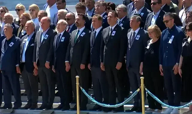 CHP'de yas günü: Kılıçdaroğlu ve Özel tokalaştı!