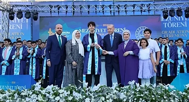Cumhurbaşkanı Erdoğan; torununu mezuniyet de yalnız bırakmadı!