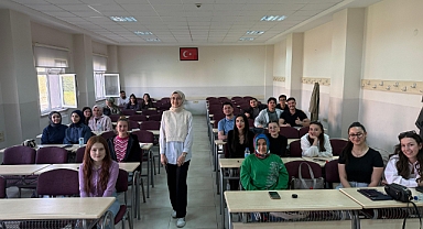 ERÜ'de bir ilk: Yapay zeka okuryazarlığı dersleri