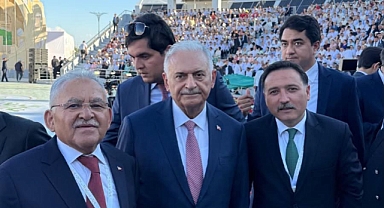 Kayseri Büyükşehir Belediye Başkanı ve Kayseri Valisi Gökmen Çiçek Özbekistanda