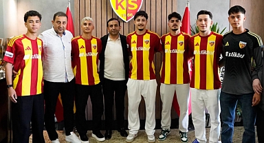 Kayserispor, 6 altyapı oyuncusuyla profesyonel sözleşme imzaladı