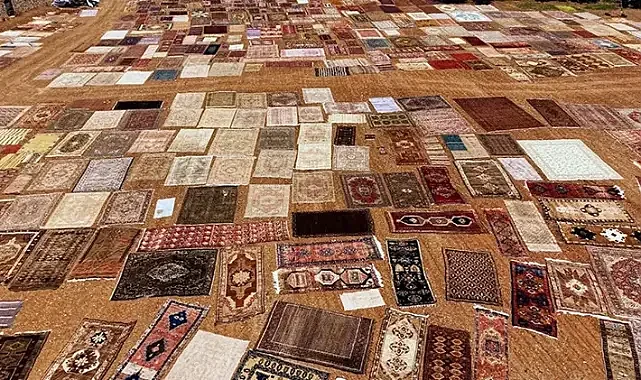 Kök boya ile dokunan halıların güneşlenme sezonu başlıyor