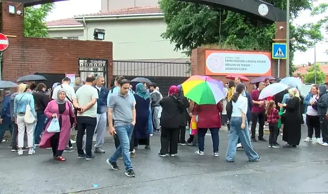 LGS Maratonu başladı; öğrenciler kadar veliler de heyecan yaşadı