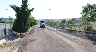 Melikgazi Belediyesi'nden 4 mahalleye asfalt atağı