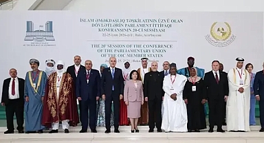 TBMM Başkanı Kurtulmuş, İSİPAB Konferansı'nda aile fotoğrafı çekimine katıldı