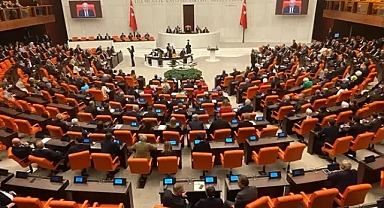 TBMM Genel Kurulu'nda, emniyet teşkilatına ilişkin düzenlemeleri de içeren teklifin ilk 6 maddesi kabul edildi