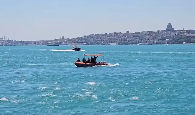 Üsküdar'da denizde görülen kişi için arama sürüyor