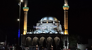 15 Temmuz şehitleri için camilerde sela okundu