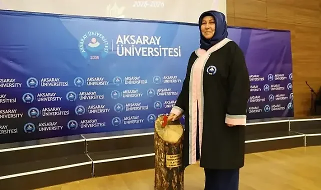 3 Çocuk Sahibi Kadın, Üniversitesinden Bölüm Birincisi Olarak Mezun Oldu!