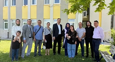3 Çocuk Sahibi Kadın, Üniversitesinden Bölüm Birincisi Olarak Mezun Oldu!