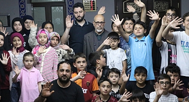 30 yıldır cami temizlikçiliği yapan Dursun Kaçan'a büyük vefa!