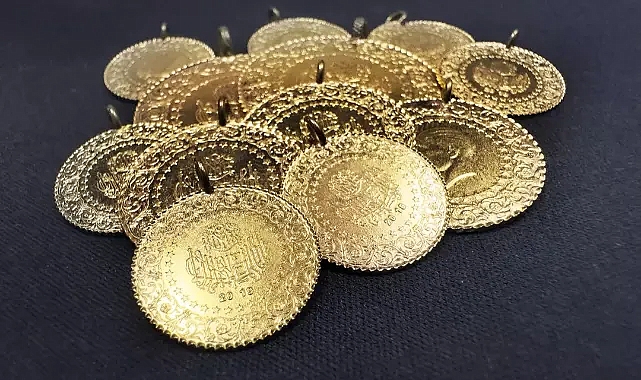 Altın fiyatları ne kadar oldu, düştü mü arttı mı? 15 Temmuz 2026 gram, çeyrek, Cumhuriyet altını...