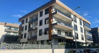 Anne, Baba ve Ağabeyini Öldüren Sanık Mert Avcı, Suçlamaları Reddetti