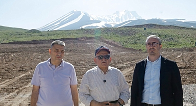 Başkan Büyükkılıç müjdeyi verdi: Erciyes'in Develi kapısına yürüyen bant