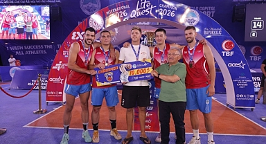Başkan Büyükkılıç'tan şampiyonlara kupa: FIBA 3x3 LİTE QUEST sona erdi