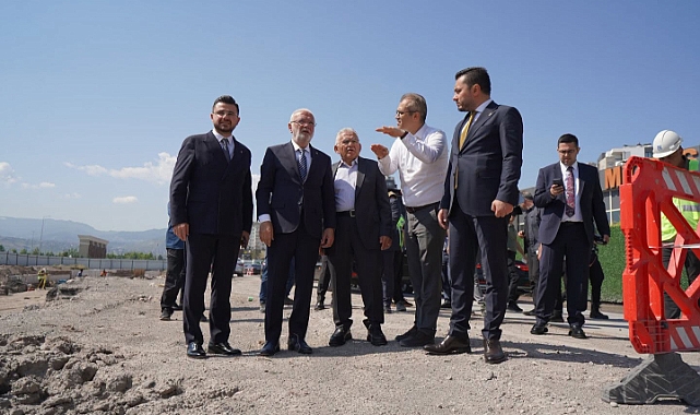 Büyükkılıç ve Elitaş, Kartal Kavşağı'nda ki çalışmaları yerinde inceledi