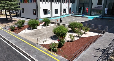 Büyükşehir Belediyesinden okul ve üniversitelere ağaçlandırma çalışması