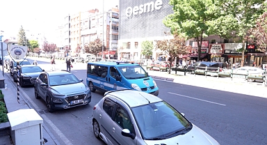 Büyükşehir Zabıta'dan otobüs duraklarında denetim: önce can ve trafik güvenliği