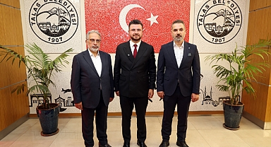 Çamur atma ve itibar suikastını esefle kınıyorum