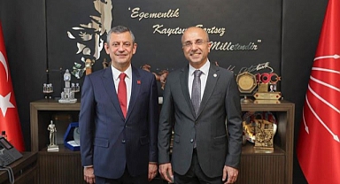 CHP'de şok: o isim de dayanamayarak istifa etti!