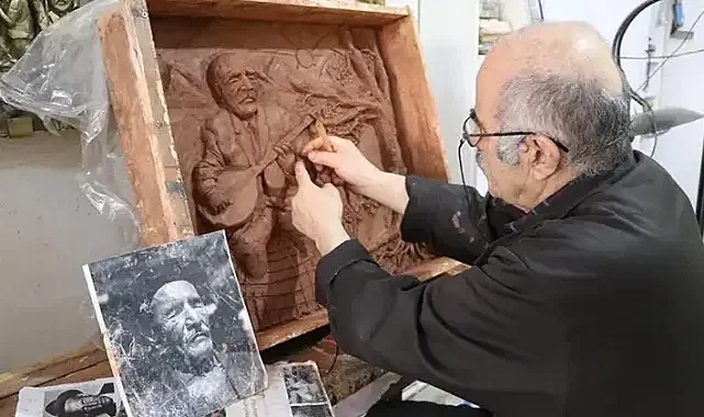 Emekli Resim Öğretmeni, Yaptığı Rölyef Çalışmalarıyla Topluma Mesaj Veriyor!