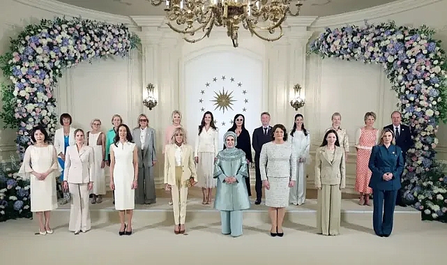 Emine Erdoğan, NATO Zirvesi İçin Gelen Liderlerin Eşlerini Çankaya Köşkü'nde Ağırladı