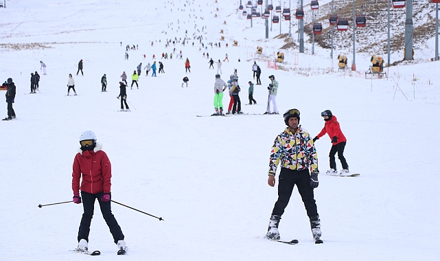 Erciyes'ten; ülke turizmine dev katkı!